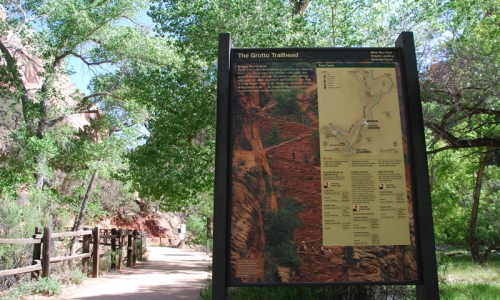 Grotto Hiking Trail Zion